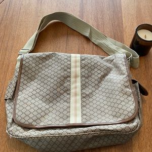 Tan 90’s Over-the-Shoulder Bag